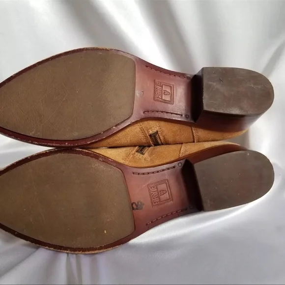 EUC Frye Womens Ray Bootie Ankle Boot Tan Suede Women’s Size 8 M - Picture 6 of 8